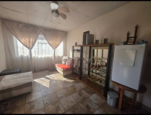 3 BEDROOM HOUSE FOR SALE IN VANDERBIJLPARK SW 1